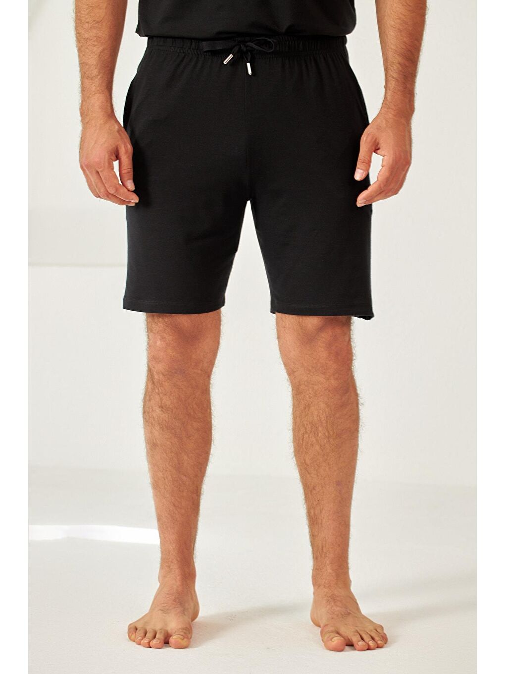 Erkek Siyah Renkli Beli Bağlamalı Şort