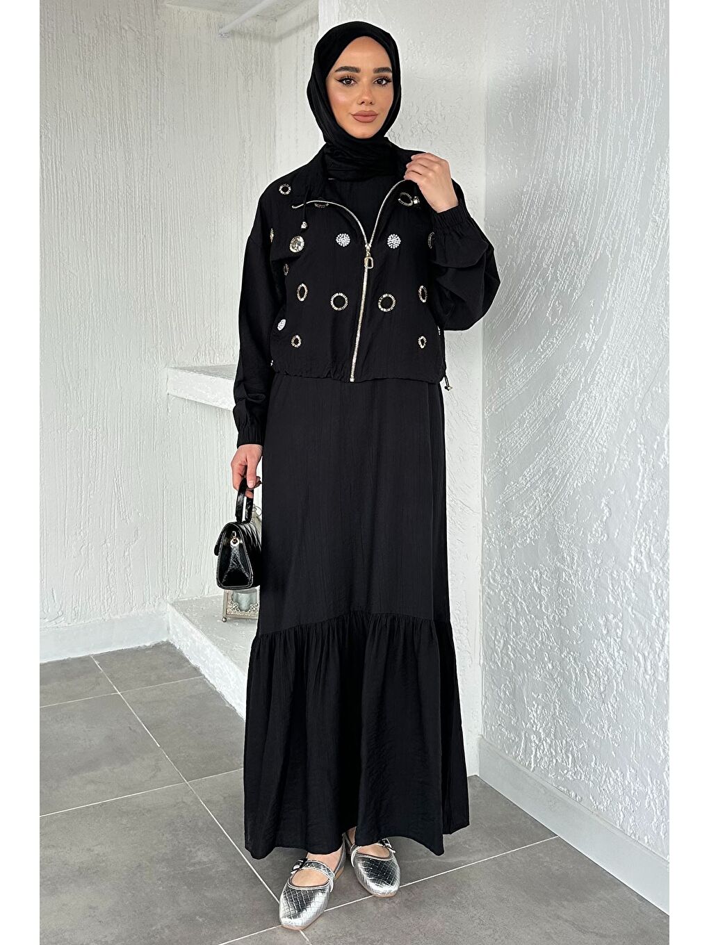 Siyah Gülseli Düz Elbise Taş İşlemeli Ceket Tesettür İkili Takım-3