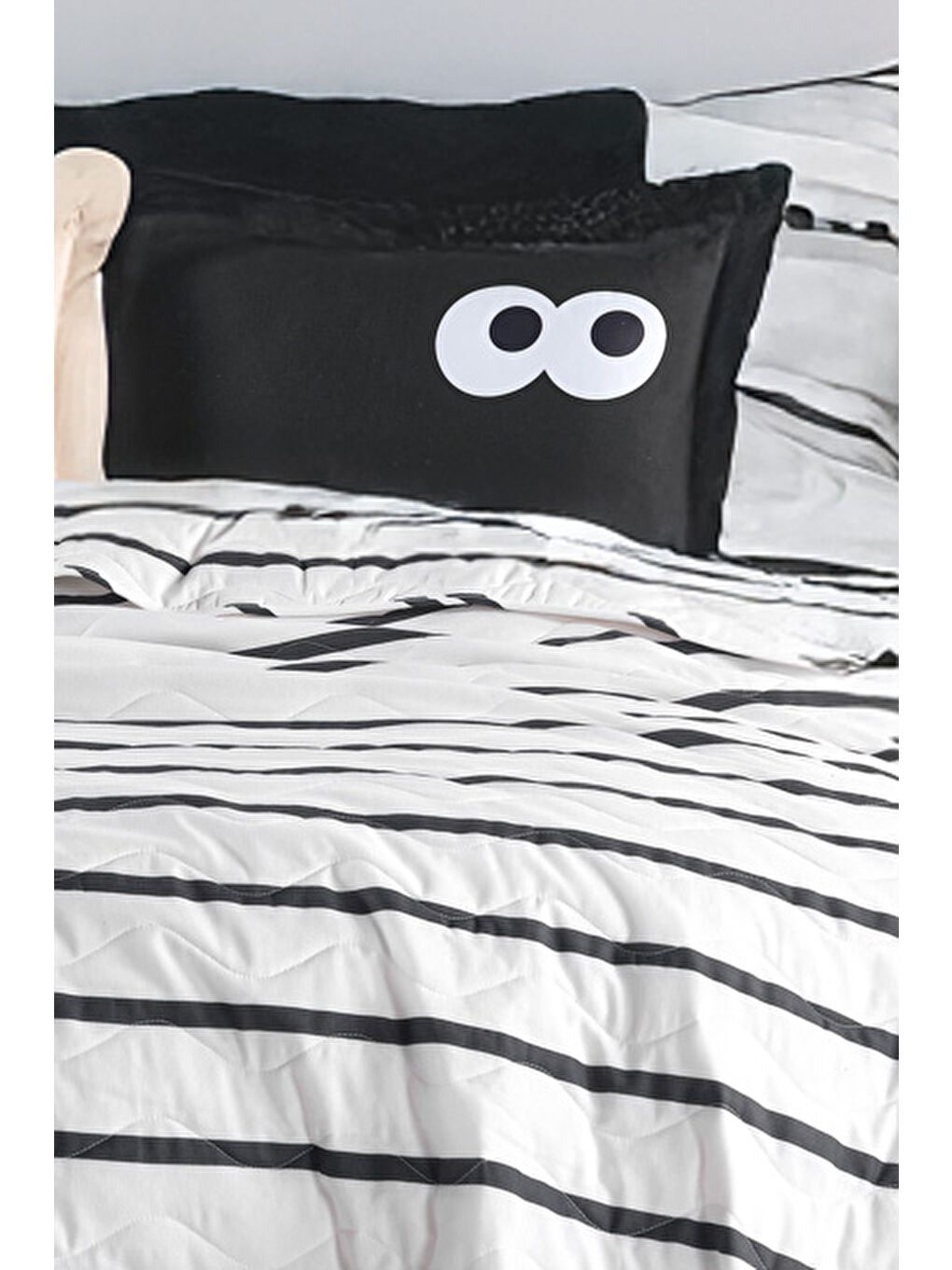 Kapitone Yatak Örtüsü Seti Çift Kişilik Funny Siyah-Kahve-1