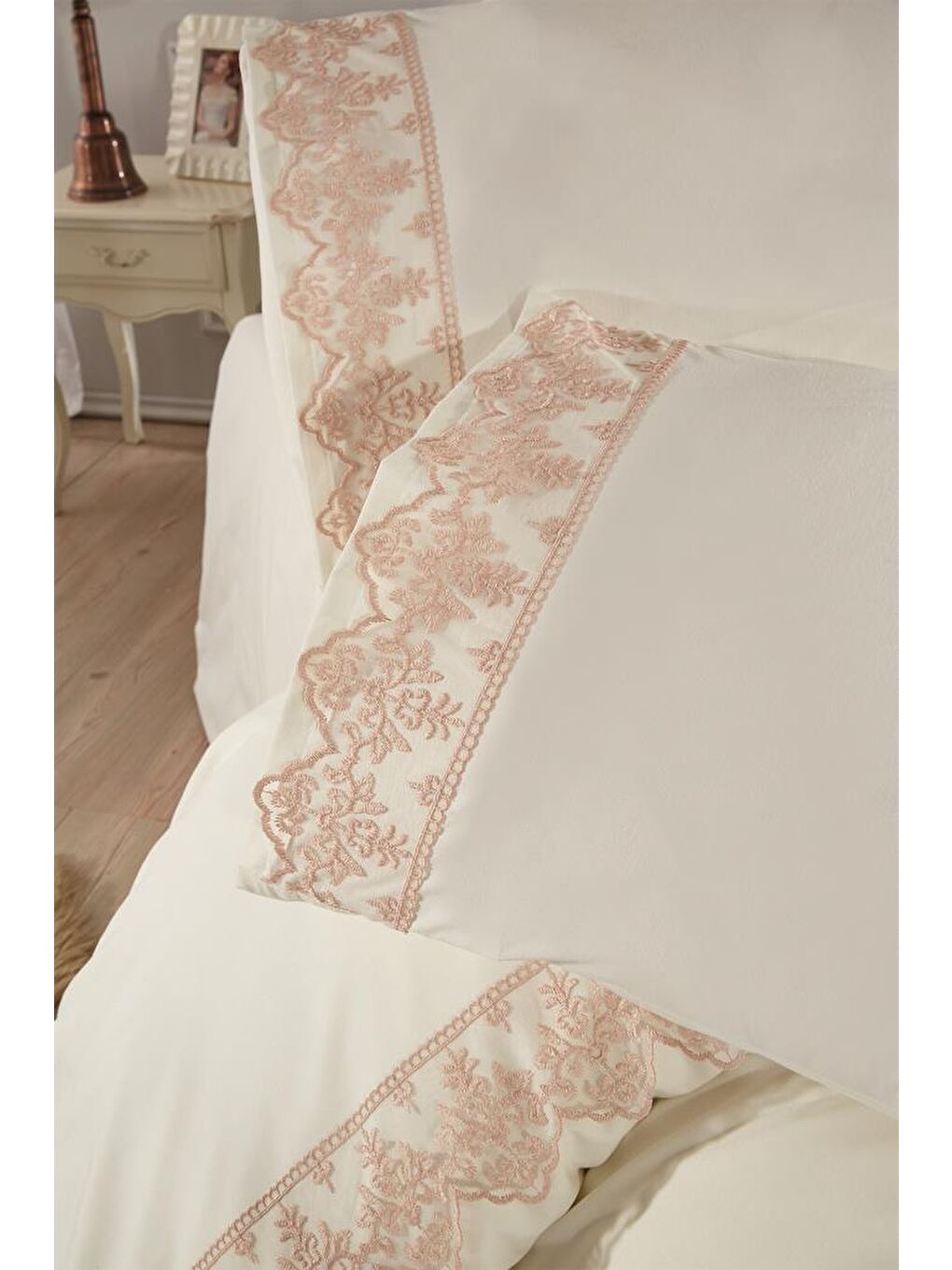 Ekru Fransız Dantelli Sara Çeyizlik Nevresim Takımı Krem Cappucino-4