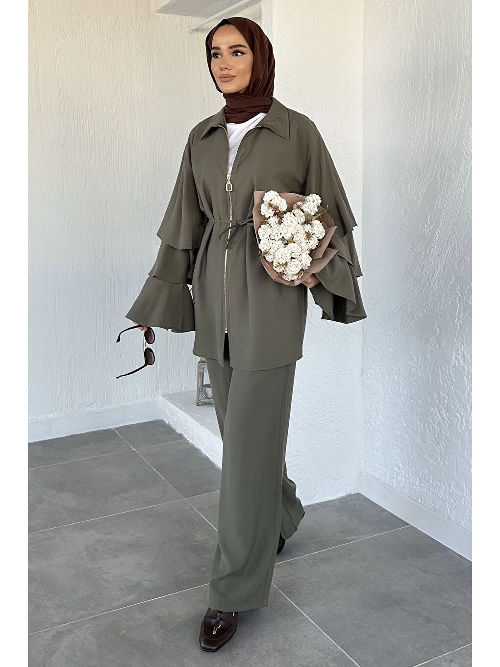 Haki Gülseli Kol Fırfırlı Tunik Bel Lastikli Pantolon Tesettür İkili Takım-5