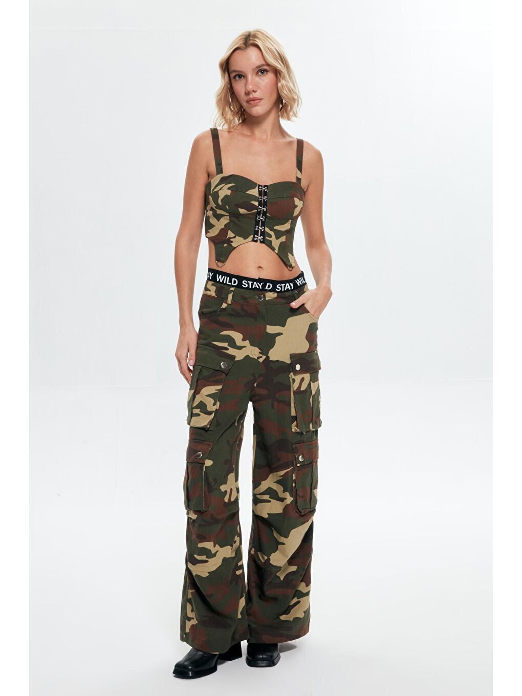 Kamuflaj Desenli Crop Bluz Haki-2