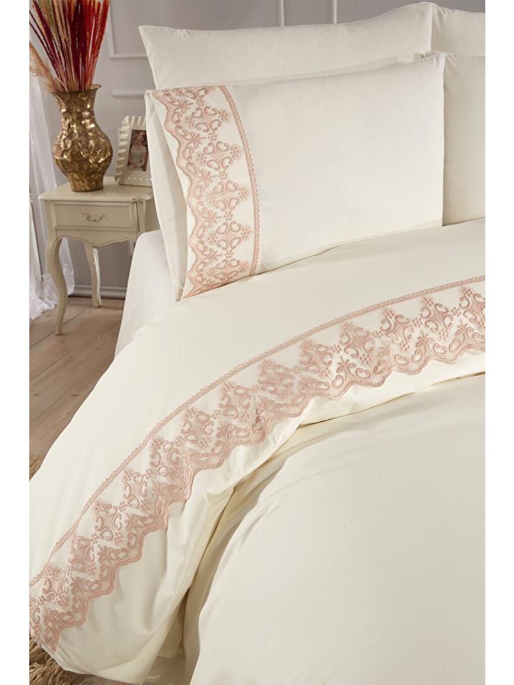 Ekru Fransız Dantelli Fidan Çeyizlik Nevresim Takımı Krem Cappucino-1