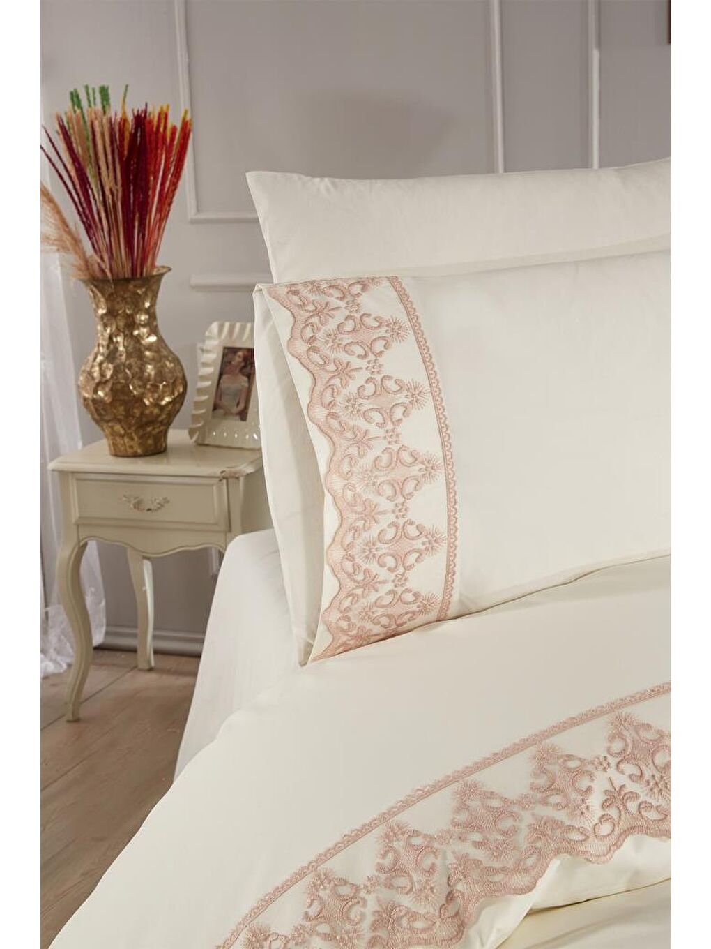 Ekru Fransız Dantelli Fidan Çeyizlik Nevresim Takımı Krem Cappucino-2