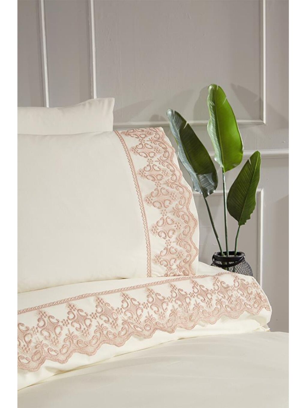 Ekru Fransız Dantelli Fidan Çeyizlik Nevresim Takımı Krem Cappucino-3