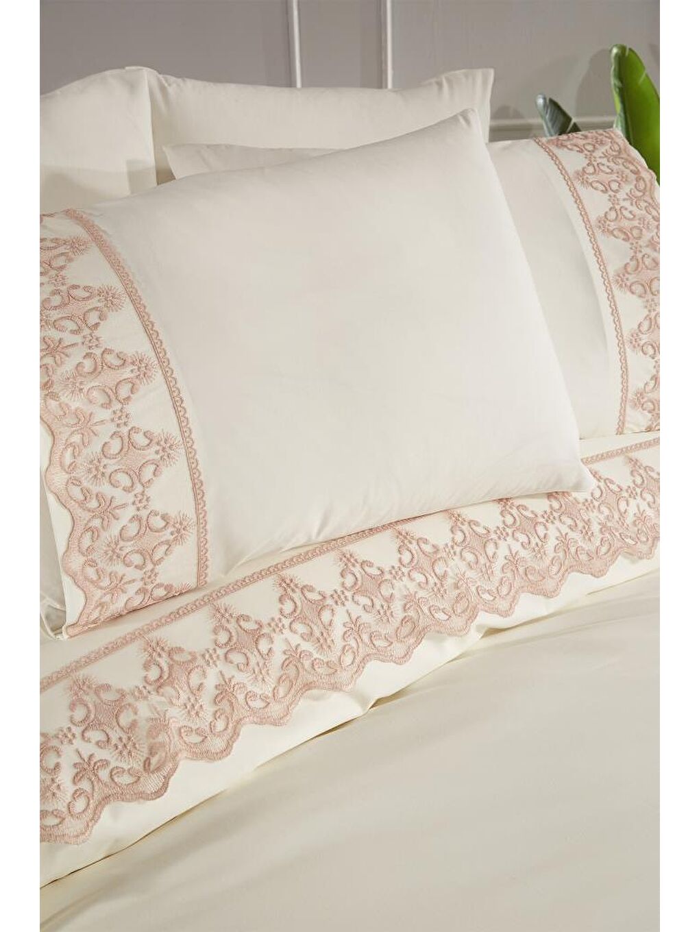 Ekru Fransız Dantelli Fidan Çeyizlik Nevresim Takımı Krem Cappucino-6