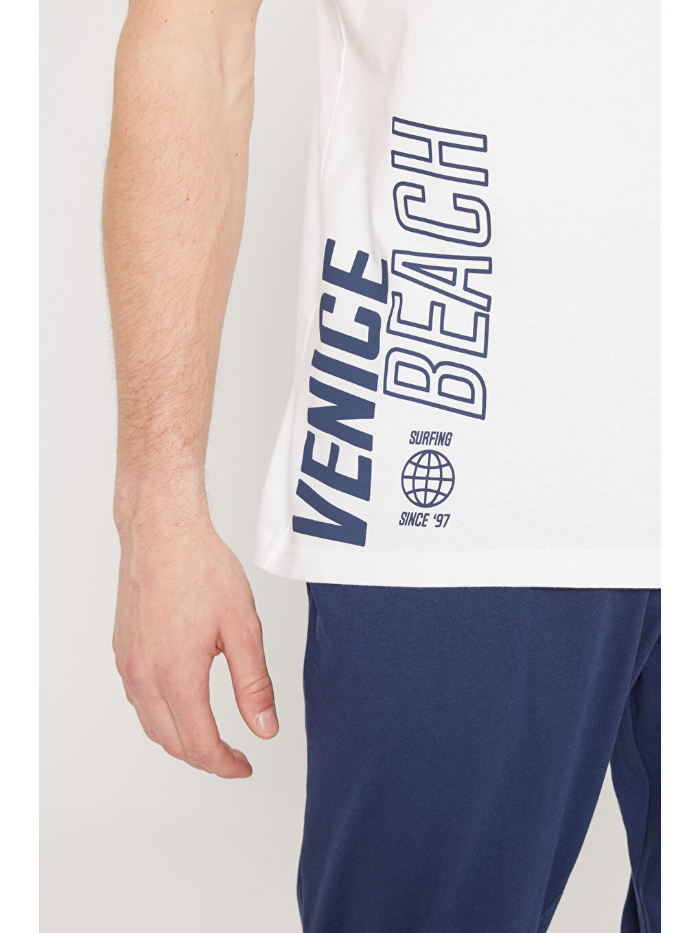 Erkek Ekru Standart Fit Normal Kesim %100 Pamuk Baskılı Bisiklet Yaka Pijama Takımı-6