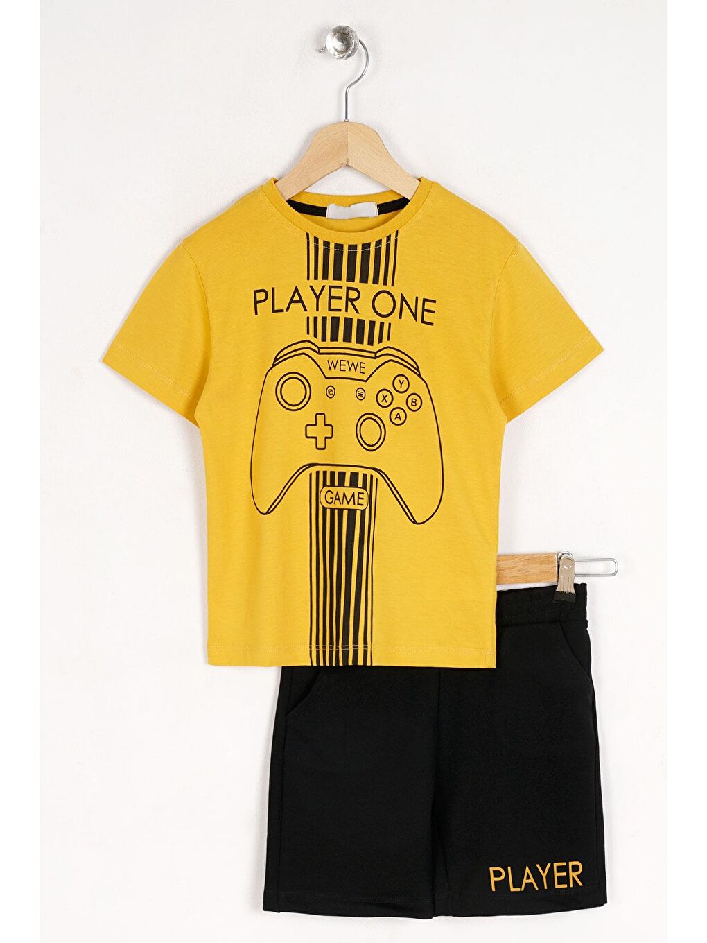 Sarı Bisiklet Yaka Kısa Kol Player One Yazı Baskılı Hardal Siyah Renk Erkek Çocuk Şortlu Takım-4