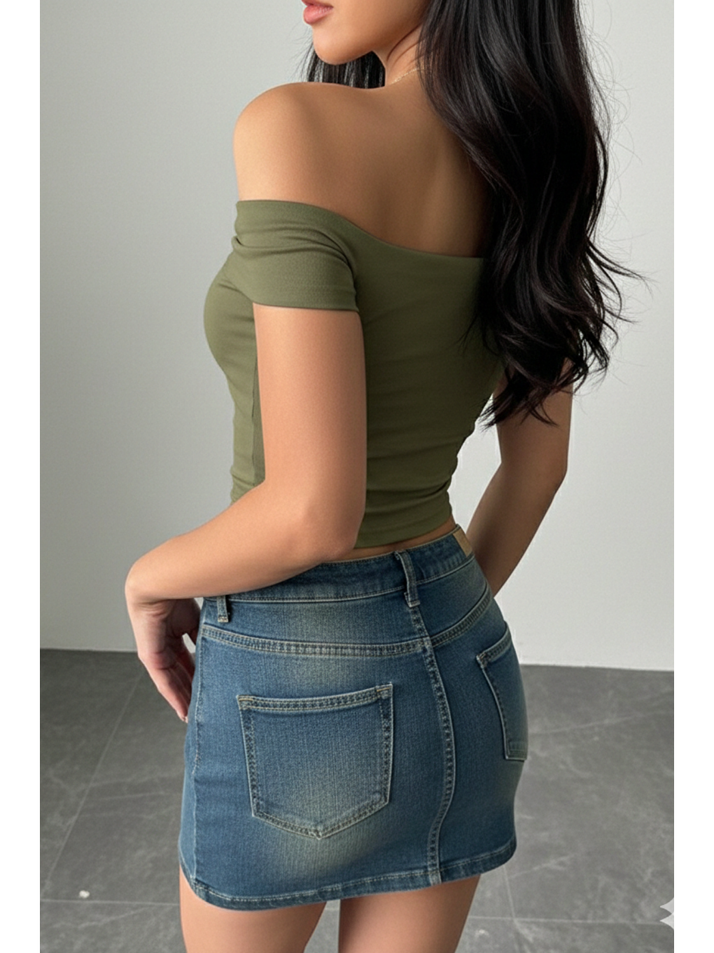 Kadın Haki Madonna Yaka Esnek Fit Bluz - Omuz Açık Vücudu Saran Üst-1