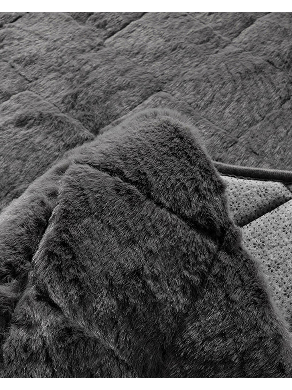 Soft Touch Rabbit Pelüş Halı Antrasit-3