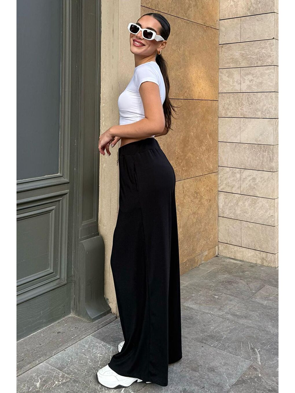 Siyah Yüksek Bel Rahat Kesim Geniş Paça Kadın Pantolon Mg2309-3