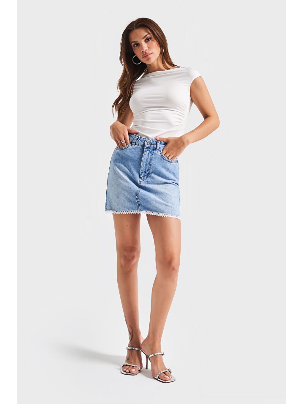 Kadın Mavi Renk D2-S5-4 Dantel Detaylı Midi Boy 42 Cm %100 Pamuk Tasarım Denim Etek-2