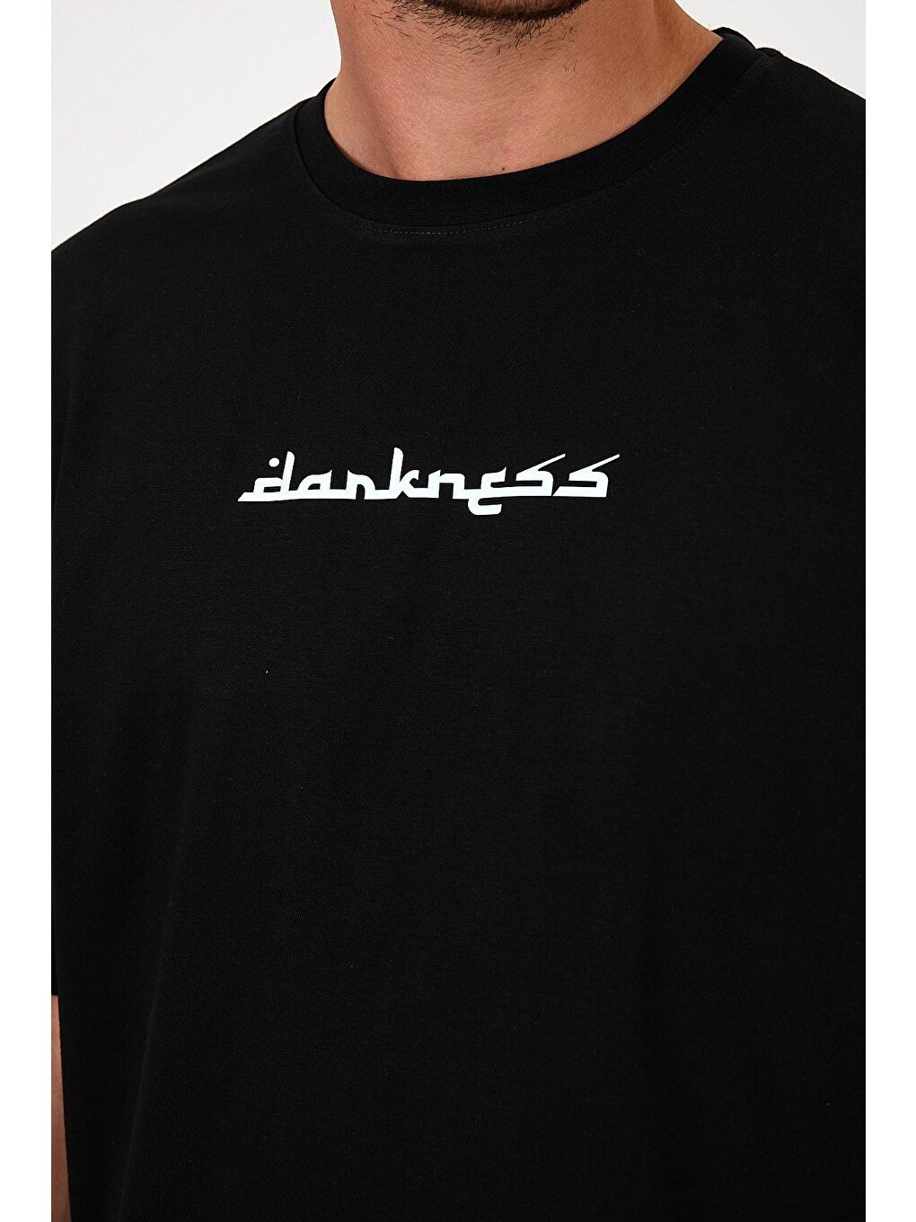 Siyah Oversize Fit Bisiklet Yaka %100 Pamuk Darkness Sırt Baskılı Erkek Tişört RF0384-2