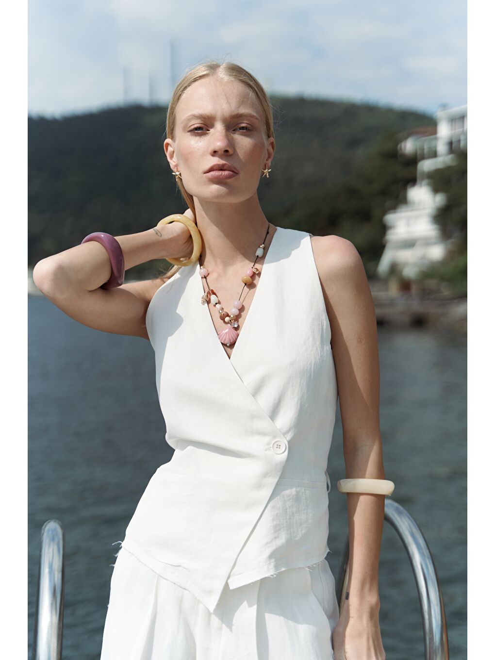 Nagmetah Sırt Pencereli Ekru Yelek Pantolon Takım-5