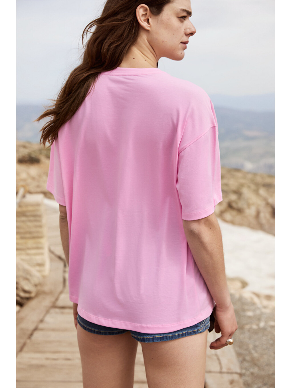 Iratı Kadın Yumuşak Kumaşlı %100 Organik Pamuklu Baskı Detaylı Oversize Pembe T-shirt-4
