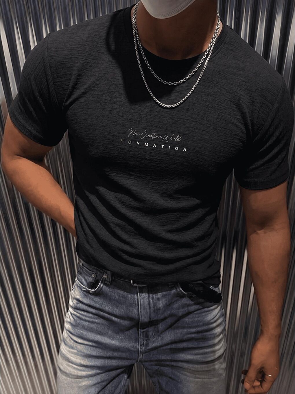 Siyah Flok Baskılı Slim Fit Erkek Elastanlı Tişört