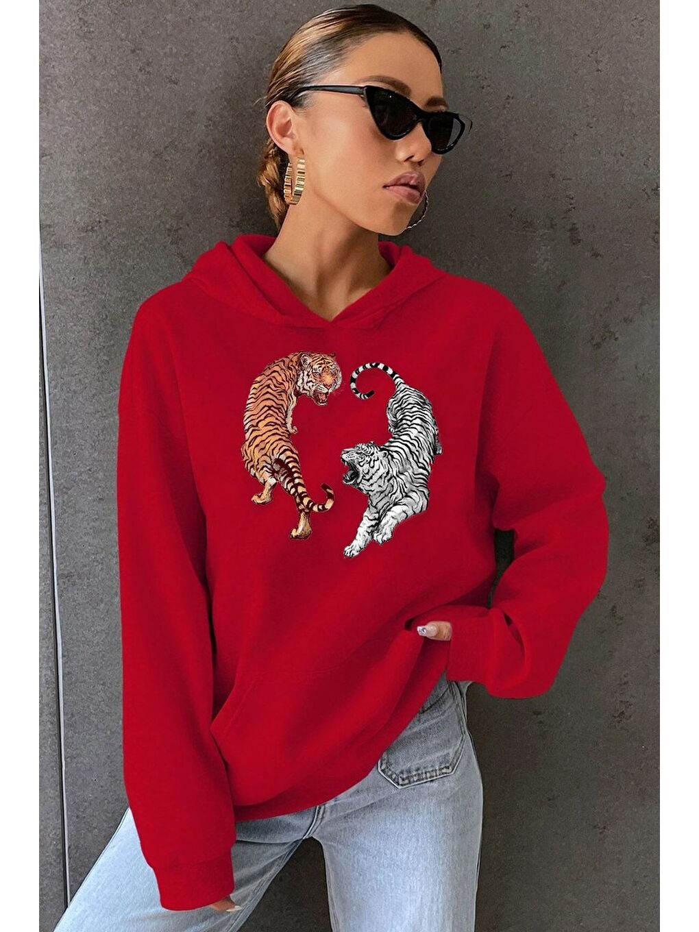 uyguntarz Kırmızı Unisex Tiger Baskılı Sweatshirt