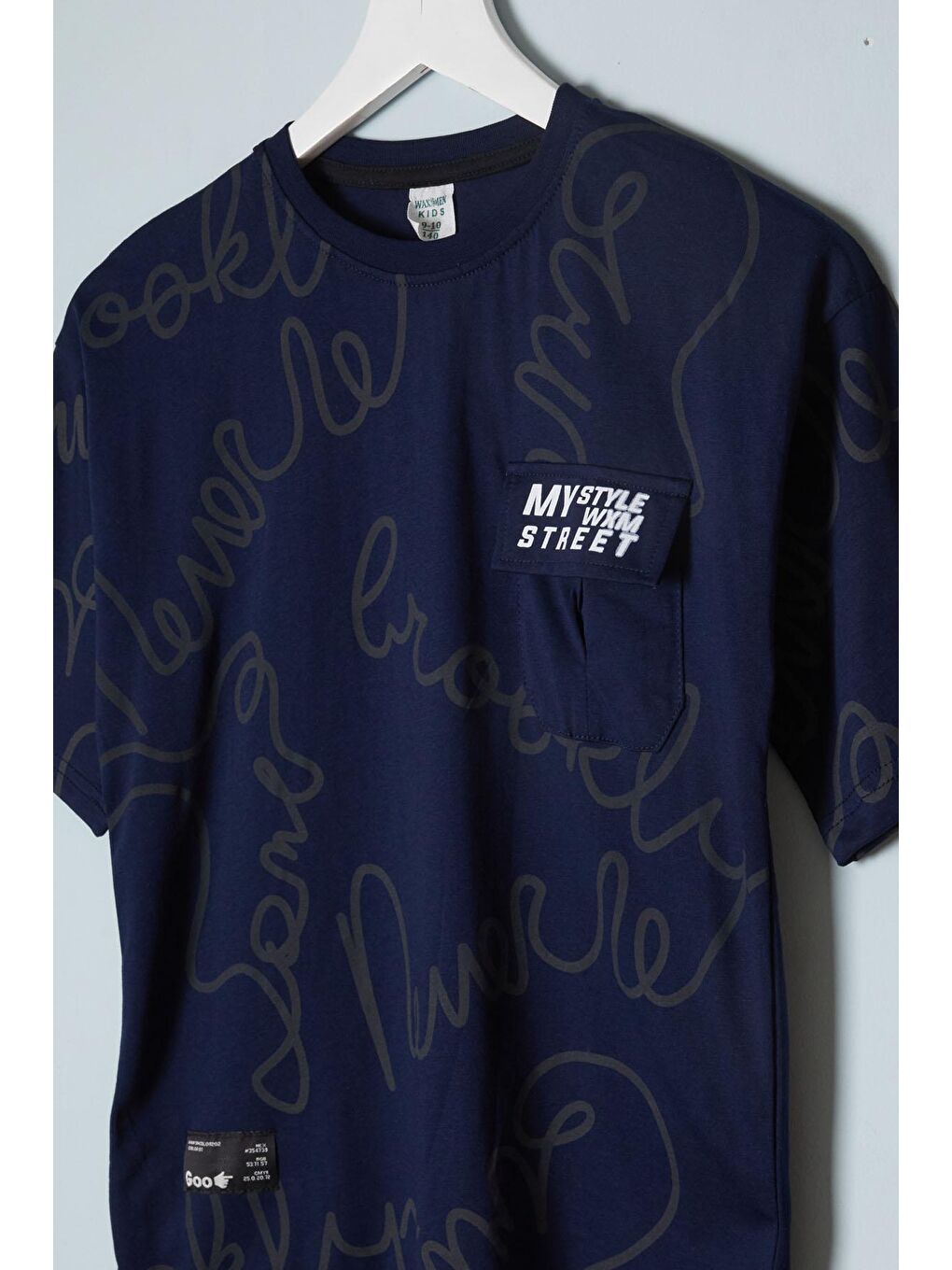 Lacivert Yazı Desenli Cepli Erkek Tişört 16082-1