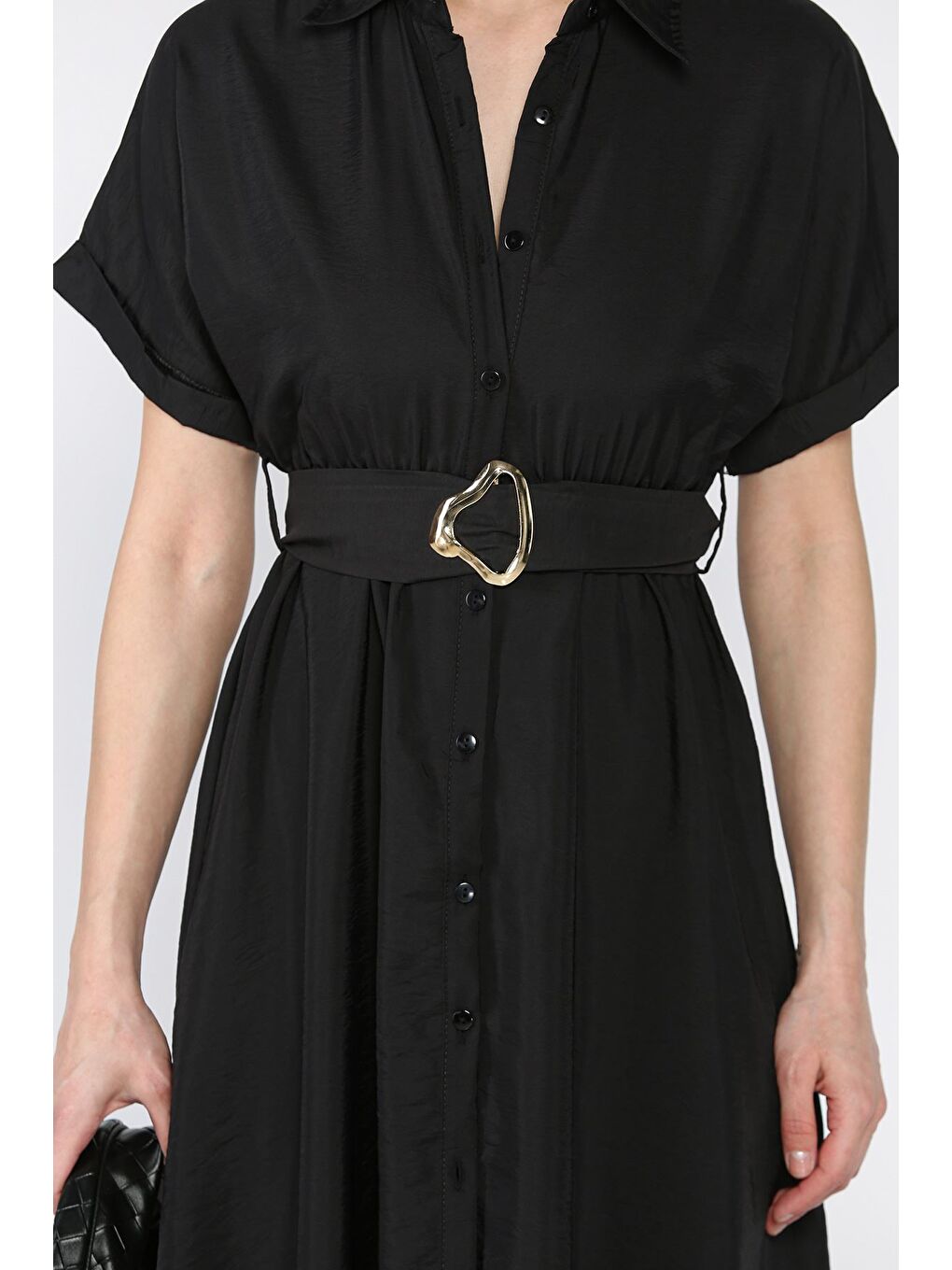 Siyah Boydan Düğmeli Bel Lastikli Kemerli Kısa Kol Elbise-3