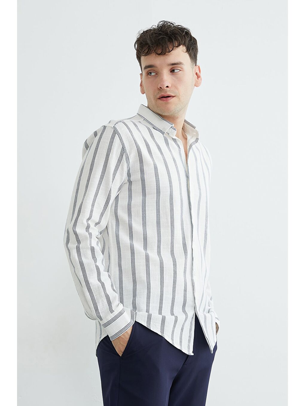 Lacivert Çizgili Keten Görünümlü Gömlek-3