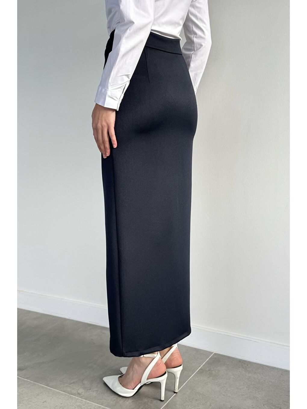 Lacivert Kadın Önden Yırtmaçlı Kalem Etek-3