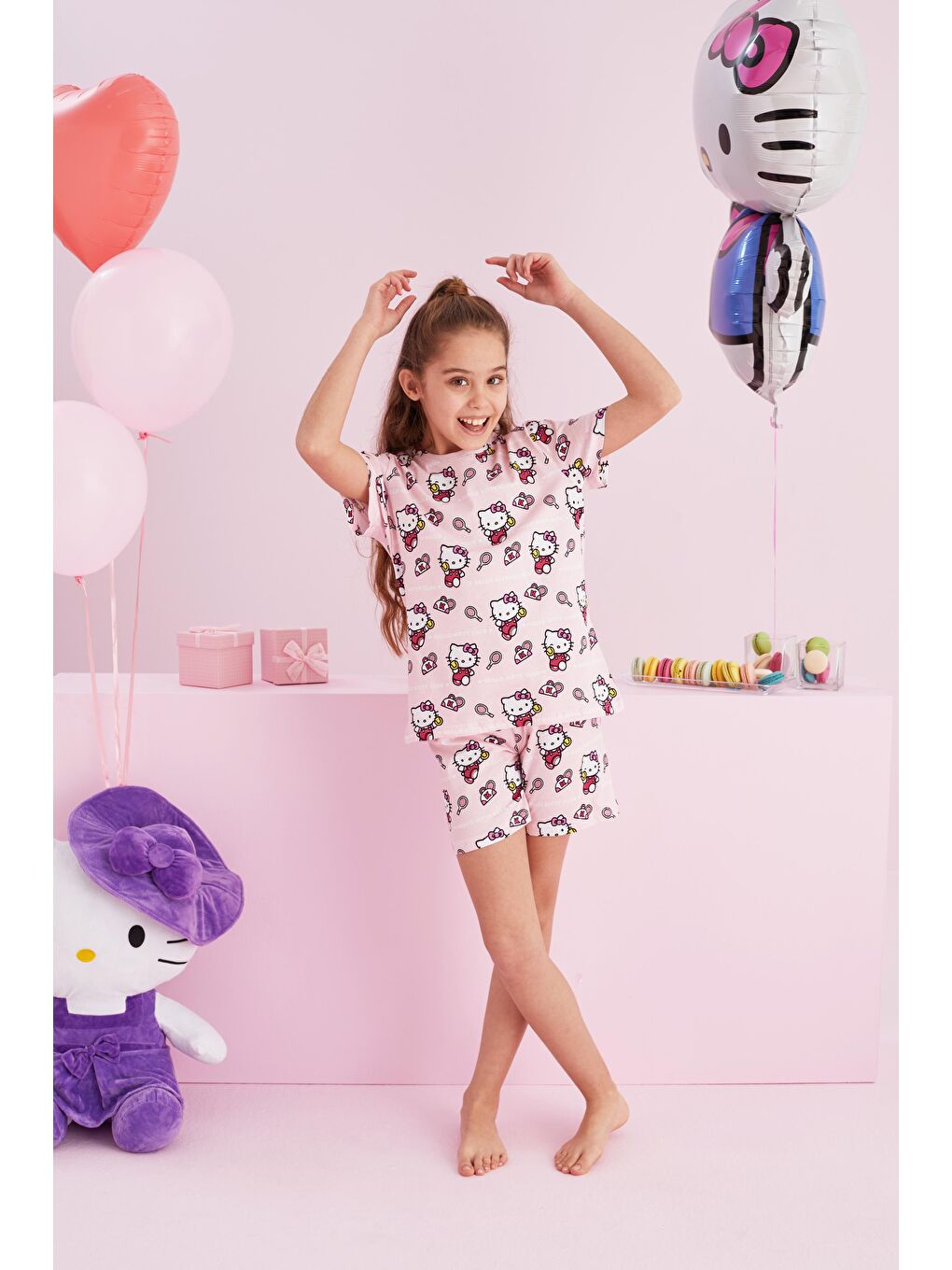 SİYAH İNCİ Pembe Hello Kitty Lisanslı %100 Pamuk Pembe Çok Renkli Bisklet Yaka Şort Pijama Takım - 1