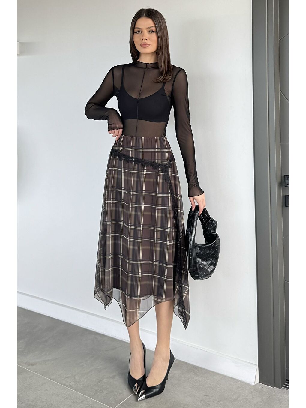 Haki Kadın Bel Lastikli Ekose Desenli Güpür Detaylı Asimetrik Etek