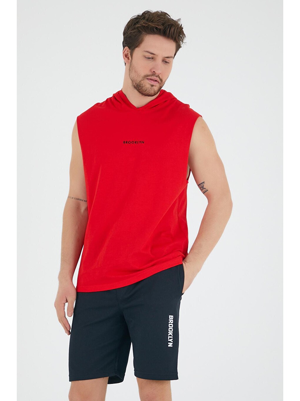 Kırmızı Erkek Kapüşonlu Regular Fit Brooklyn Baskılı Kolsuz Tişört Spr22ts121-2