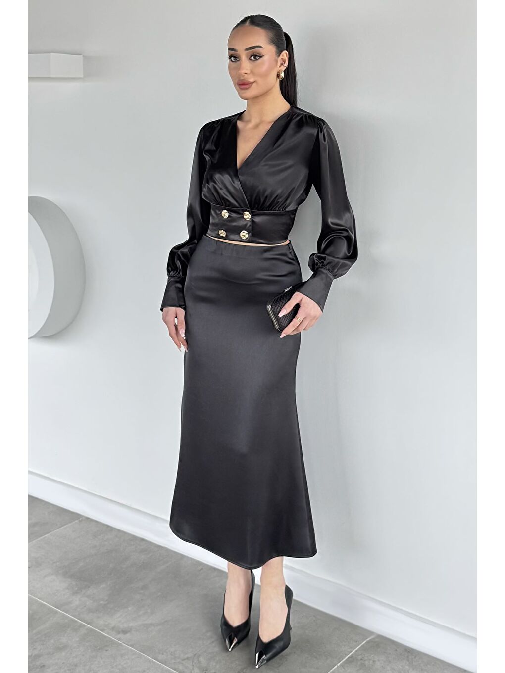 Siyah Kadın Uzun Saten Etek-2