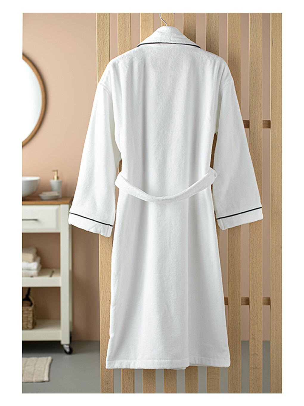 Premium Kadife %100 Pamuklu Biyeli Bornoz Beyaz - Lacivert-1