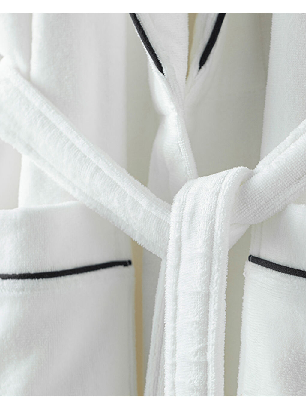 Premium Kadife %100 Pamuklu Biyeli Bornoz Beyaz - Lacivert-3