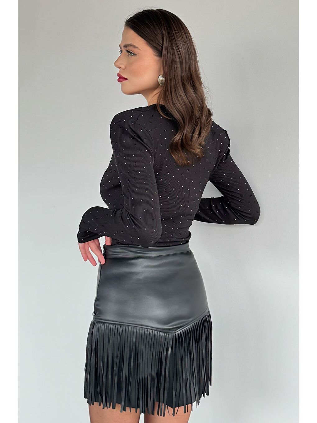 Siyah Kadın Püskül Detaylı Suni Deri Mini Etek-2