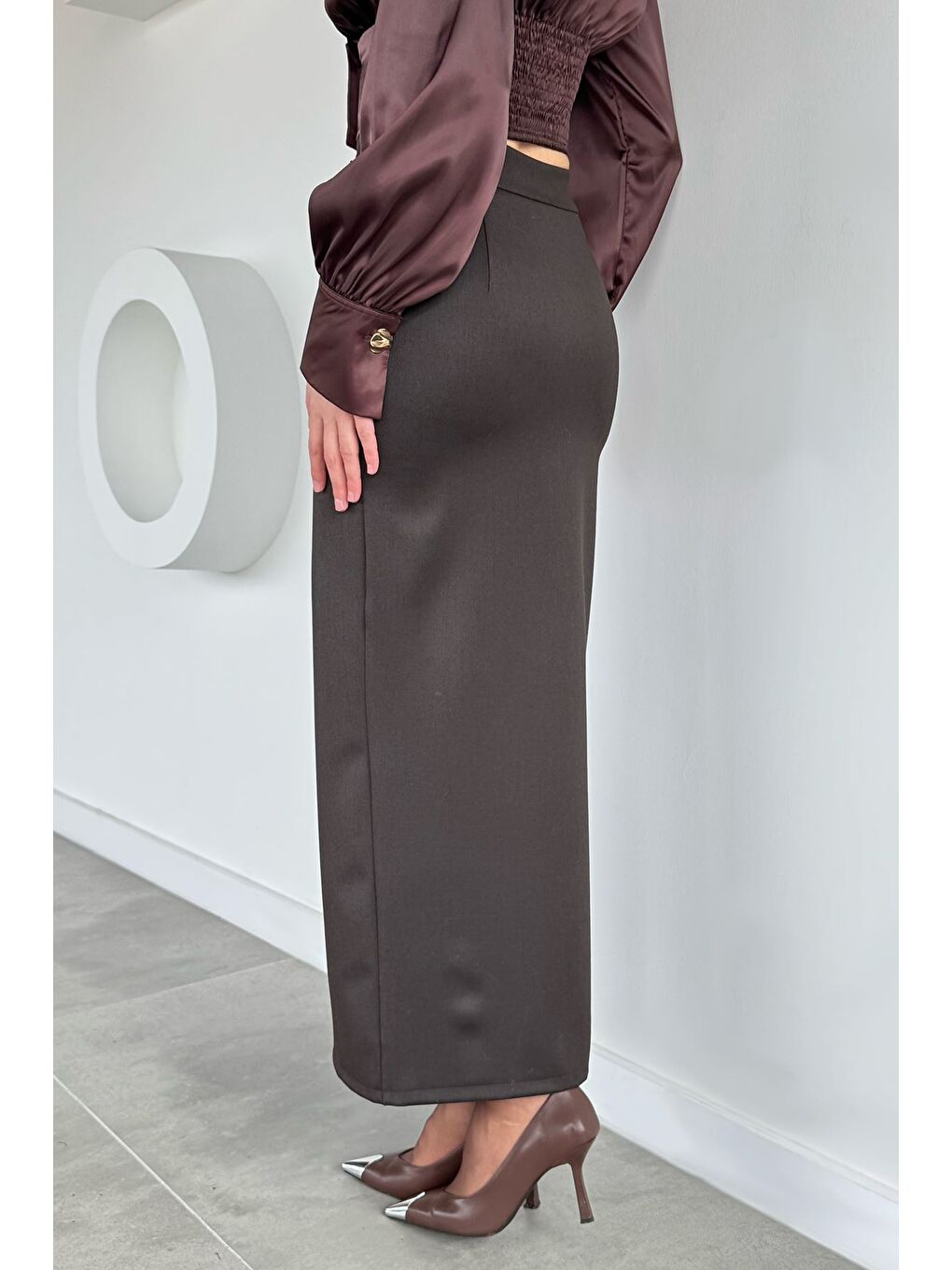 Kahverengi Kadın Önden Yırtmaçlı Kalem Etek-3