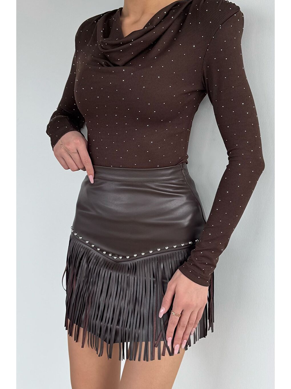 Kahverengi Kadın Püskül Detaylı Suni Deri Mini Etek-1
