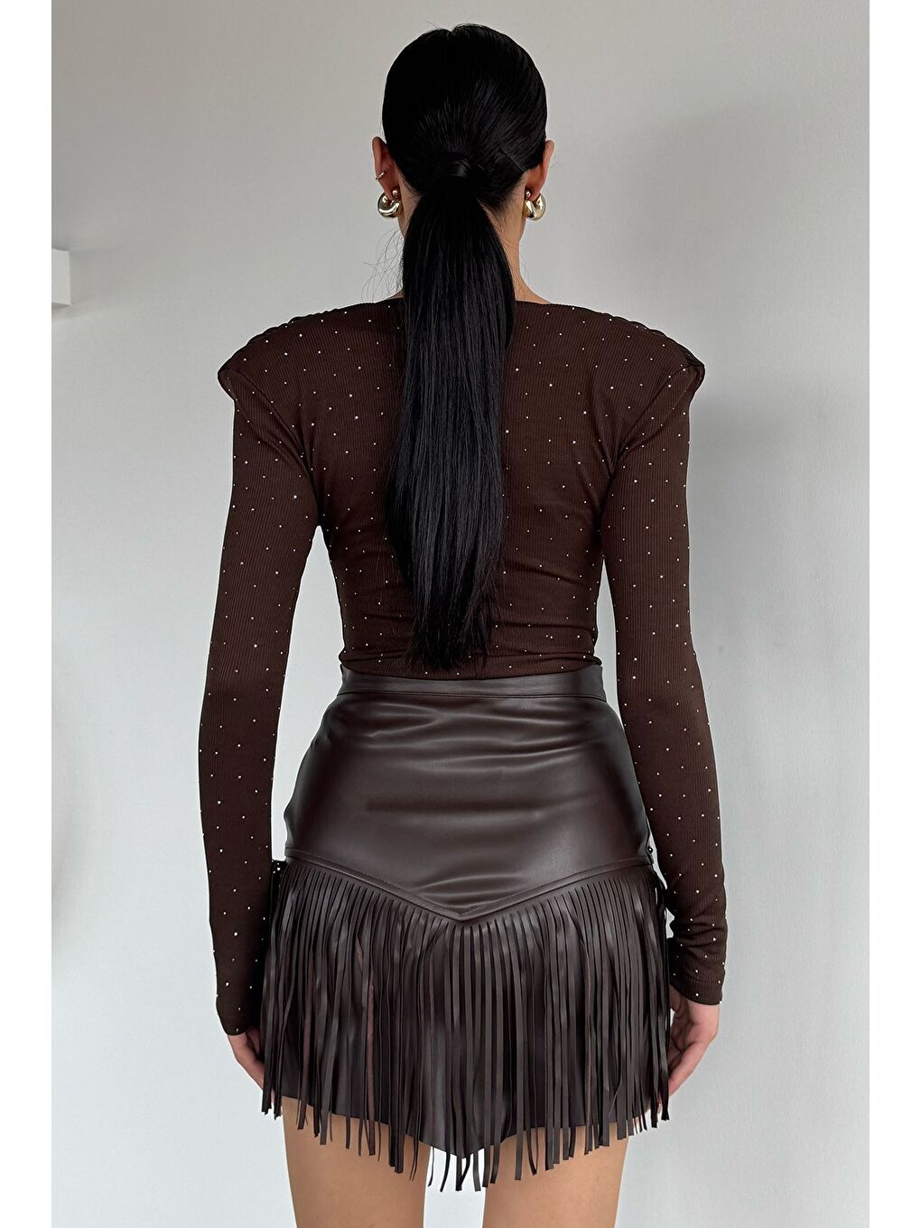 Kahverengi Kadın Püskül Detaylı Suni Deri Mini Etek-3