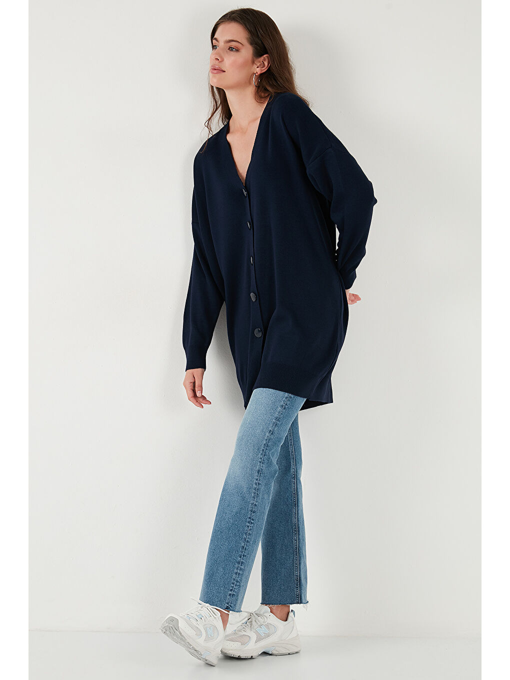 Lacivert V Yaka Düğmeli Triko Kadın Hırka 4616031-2