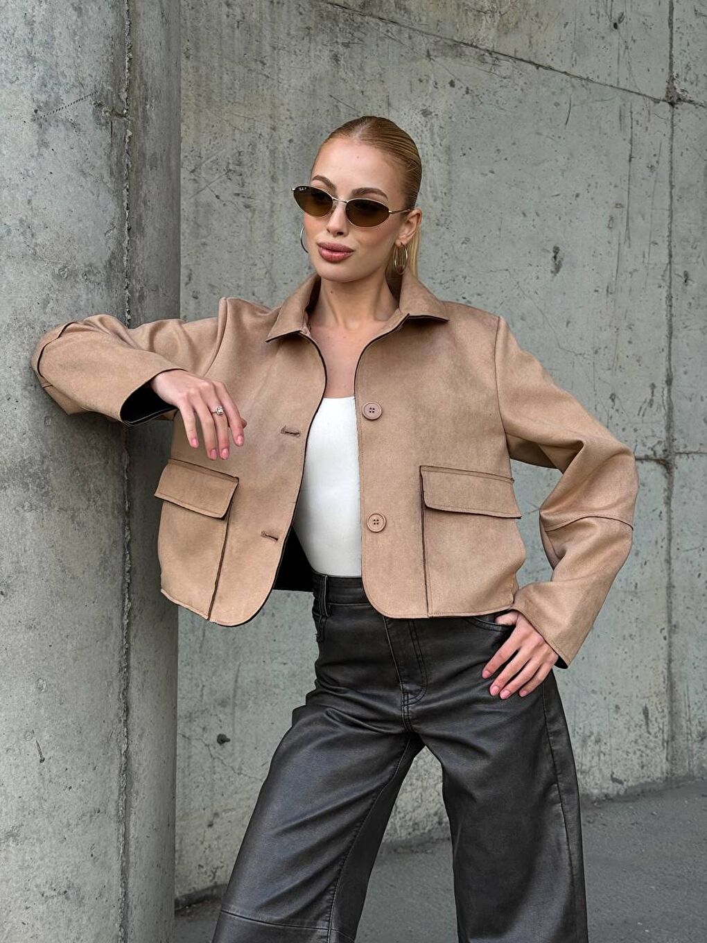 Bej Süet Düğmeli Ceket