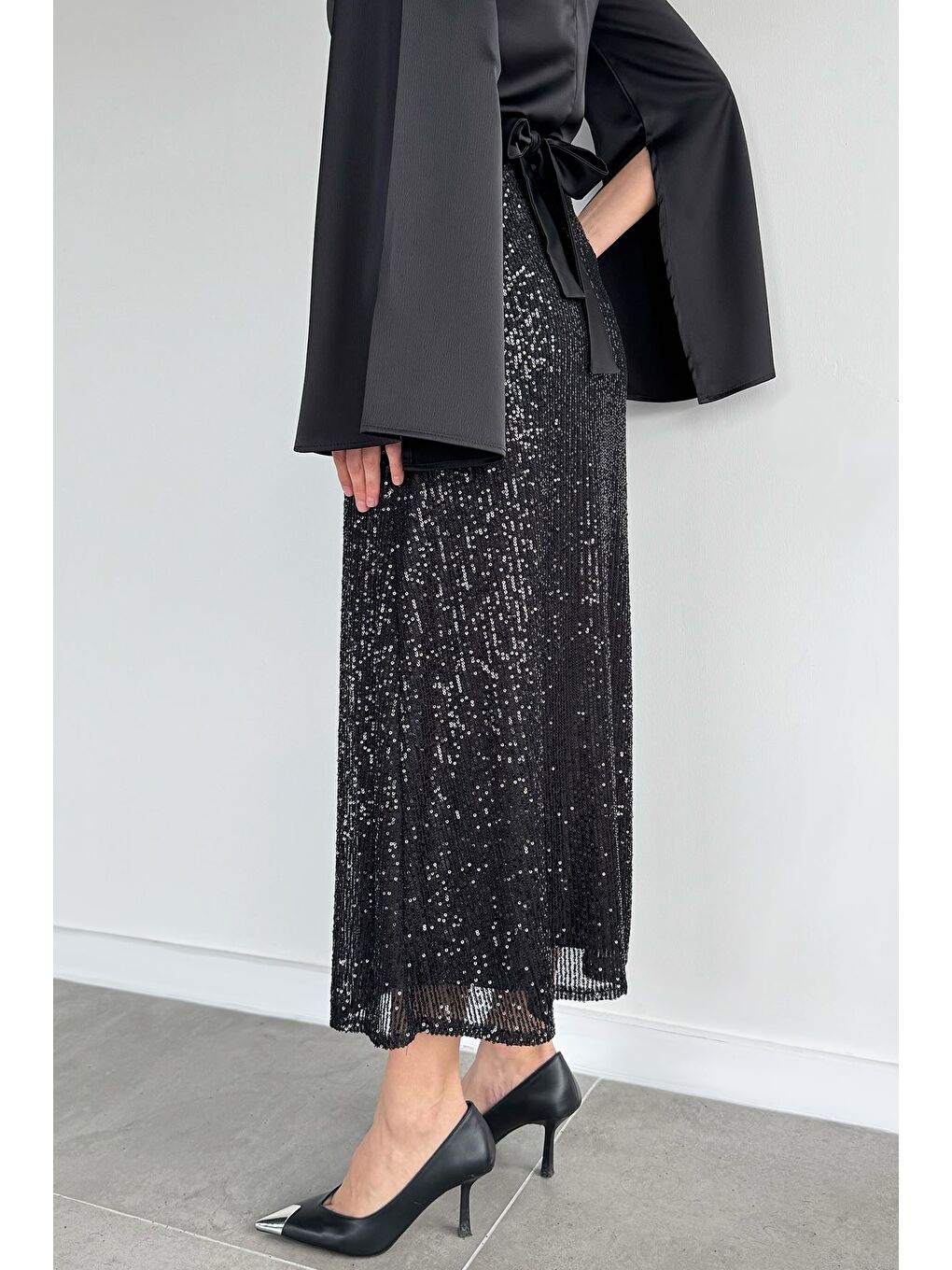 Siyah Kadın Bel Lastikli İç Astarlı Pul Payet Etek-3