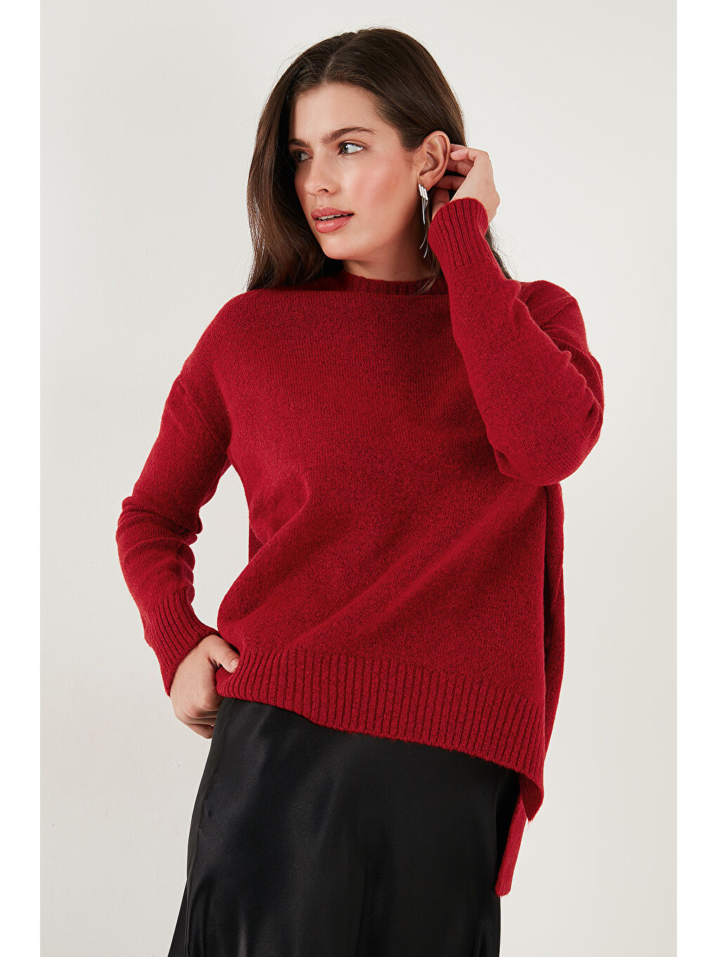 Kırmızı Rahat Kesim Yırtmaç Detaylı Bisiklet Yaka Kadın Kazak 4616142Y-4