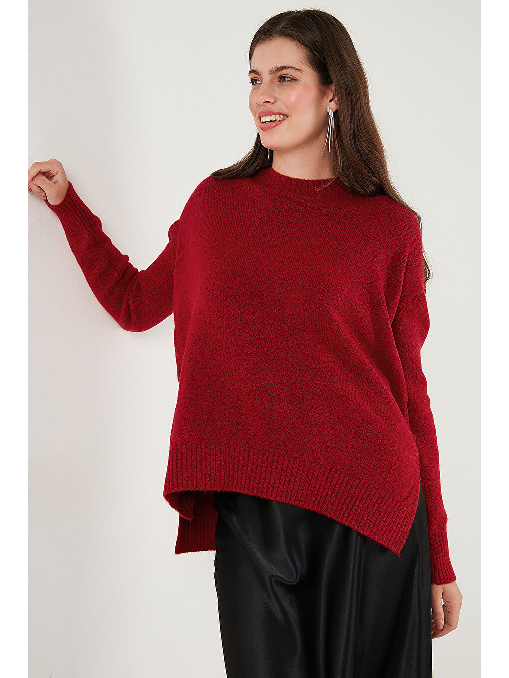 Kırmızı Rahat Kesim Yırtmaç Detaylı Bisiklet Yaka Kadın Kazak 4616142Y-5