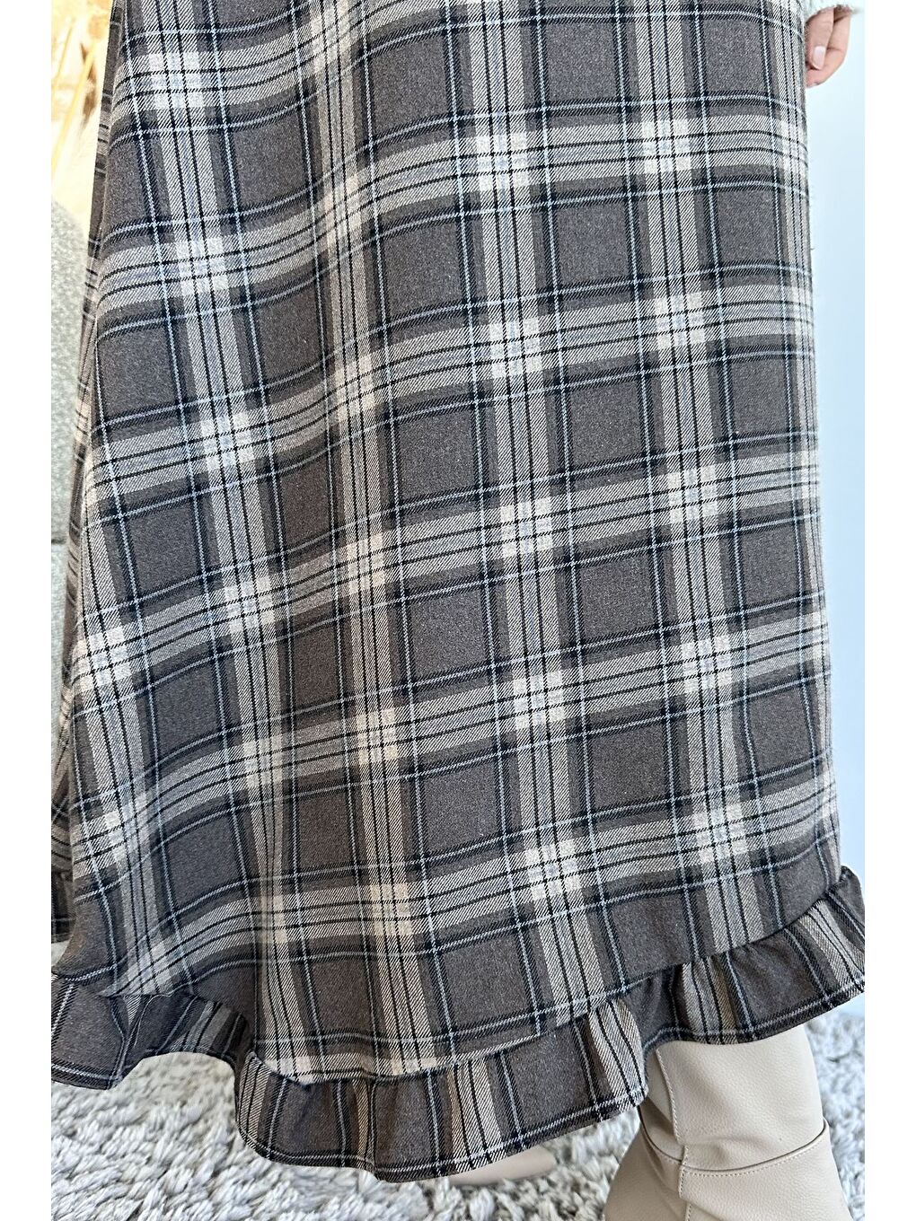 Bej Bel Lastikli Ekose Desenli Tesettür Etek-6