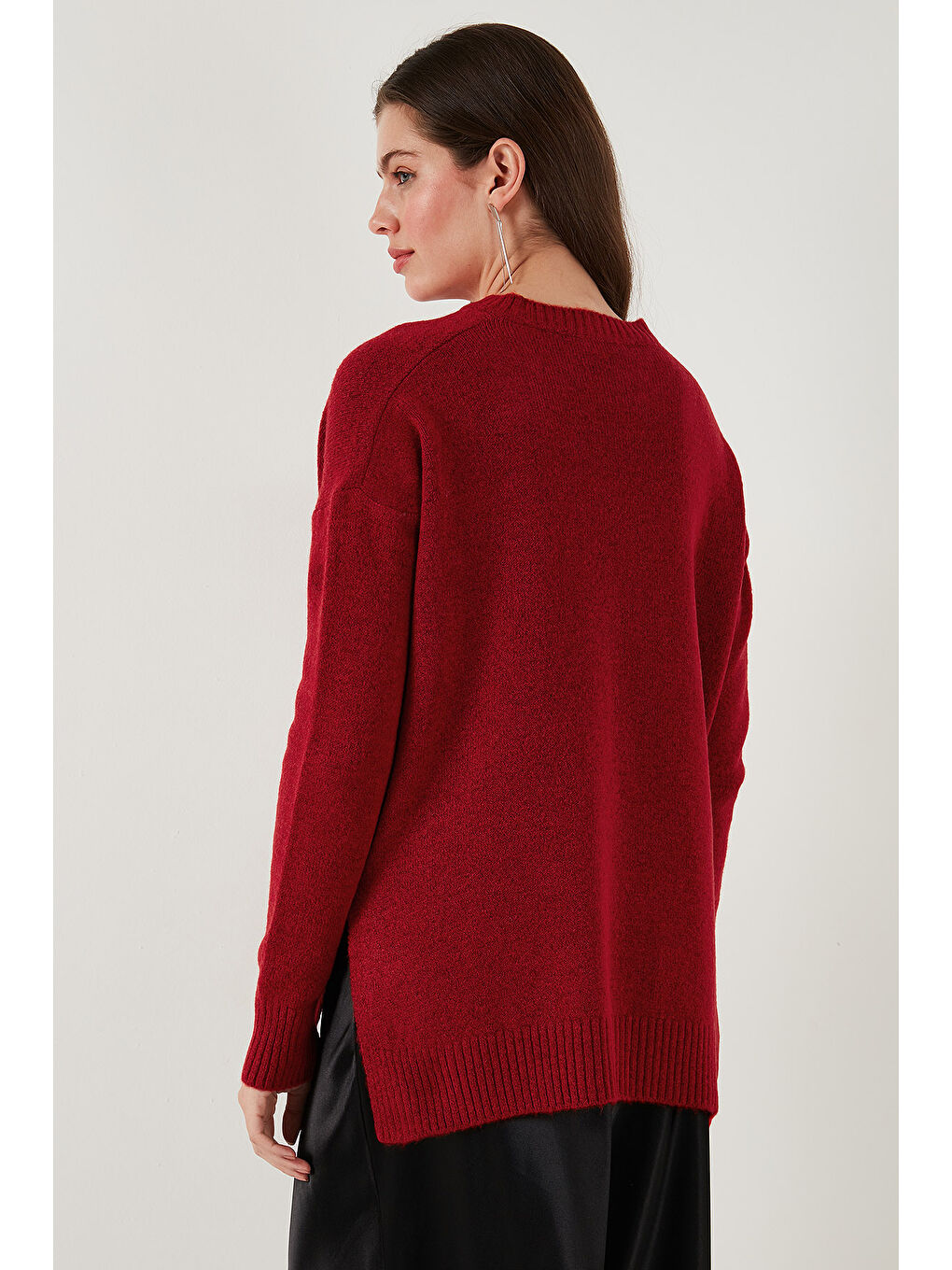 Kırmızı Rahat Kesim Yırtmaç Detaylı Bisiklet Yaka Kadın Kazak 4616142Y-6