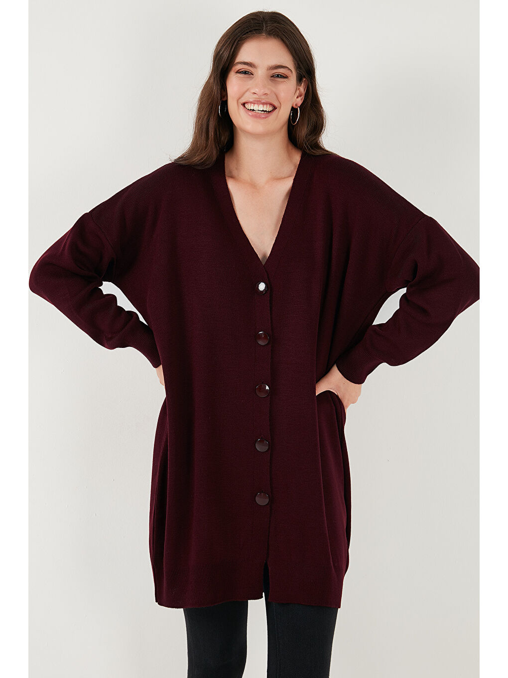 Bordo V Yaka Düğmeli Triko Kadın Hırka 4616031-3