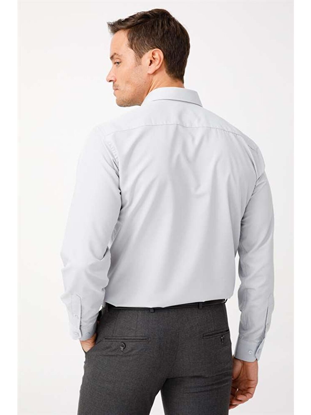 Açık Gri Regular Fit Klasik Yaka Düz Uzun Kollu Cepli Kolay Ütülenir Gömlek-1