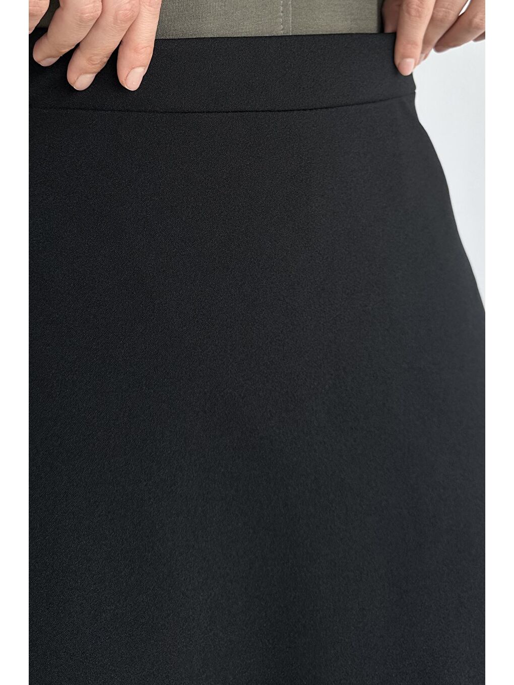 Siyah Bel Lastikti Kiloş Tesettür Etek-6