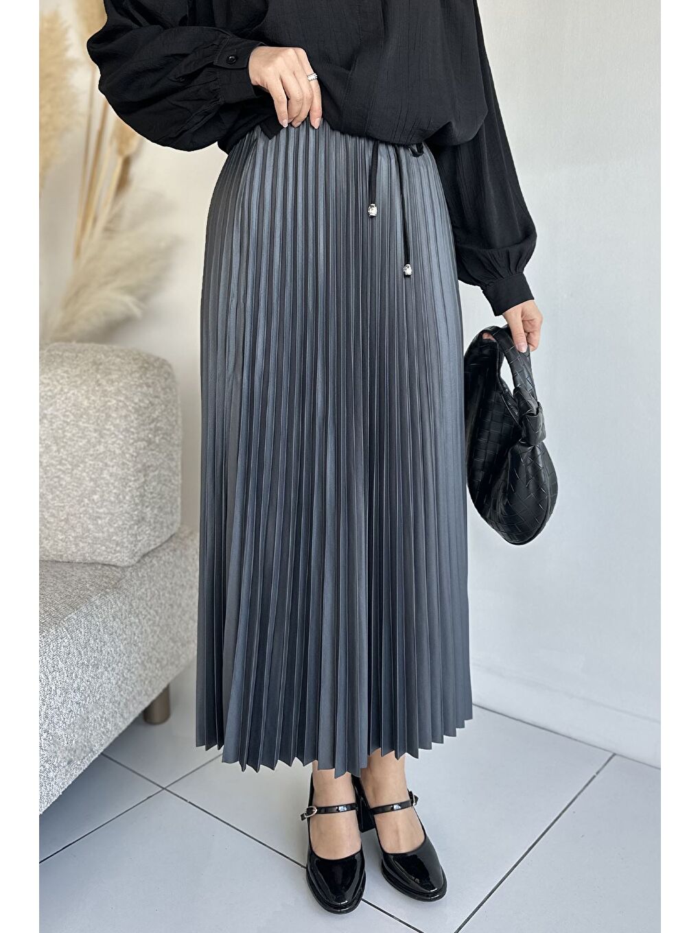 Gri Bel Lastikli Pileli Tesettür Etek-1