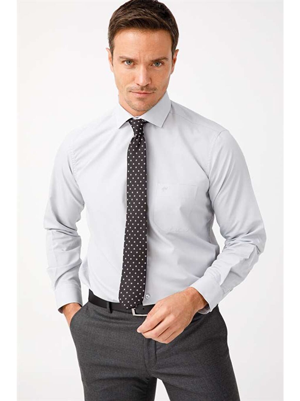 Açık Gri Regular Fit Klasik Yaka Düz Uzun Kollu Cepli Kolay Ütülenir Gömlek-3