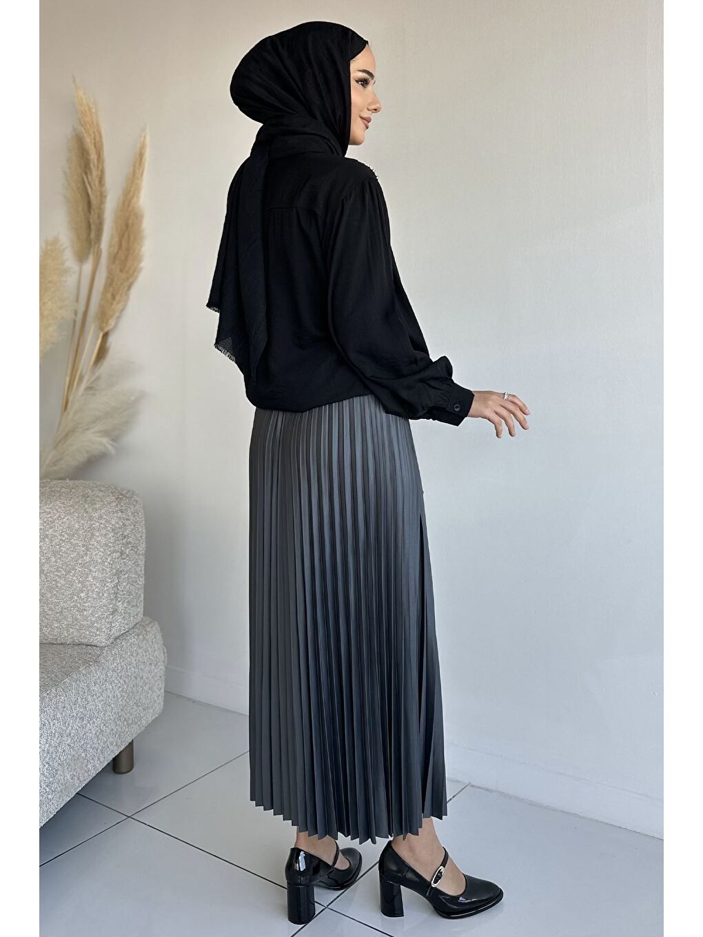 Gri Bel Lastikli Pileli Tesettür Etek-5