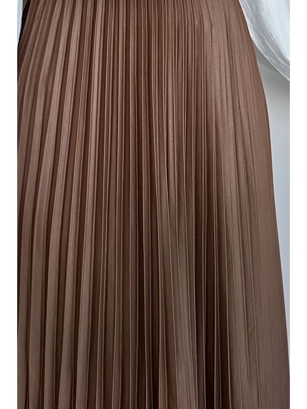 Kahverengi Bel Lastikli Pileli Tesettür Etek-4