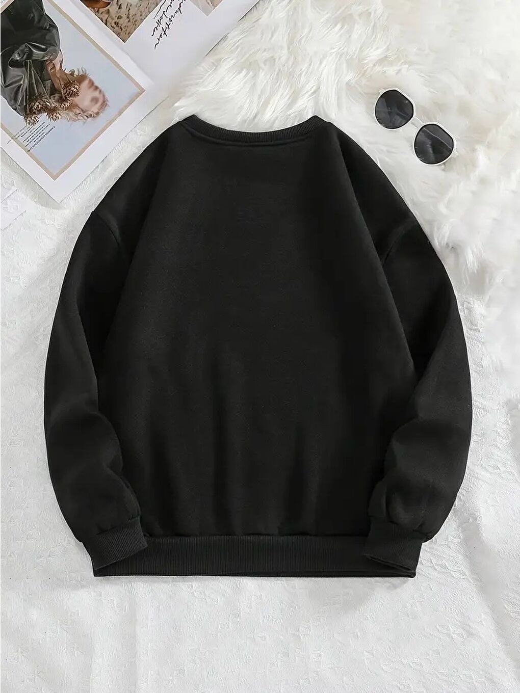 Minimal Fiyonk Baskılı Üç İplik Siyah Sweatshirt-1
